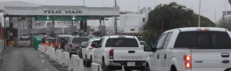 Invitan a seguir usando carril de locales por regreso de paisanos