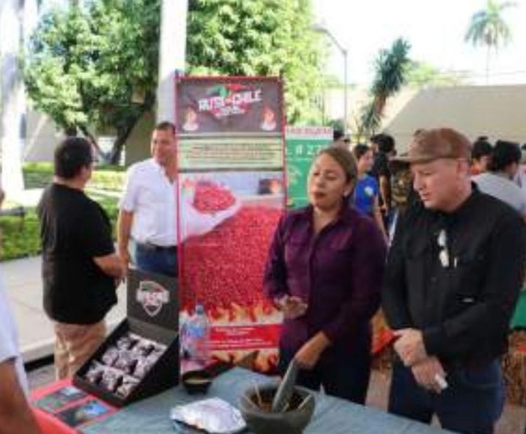 Realiza UAT acciones para conservación y aprovechamiento del chile piquín