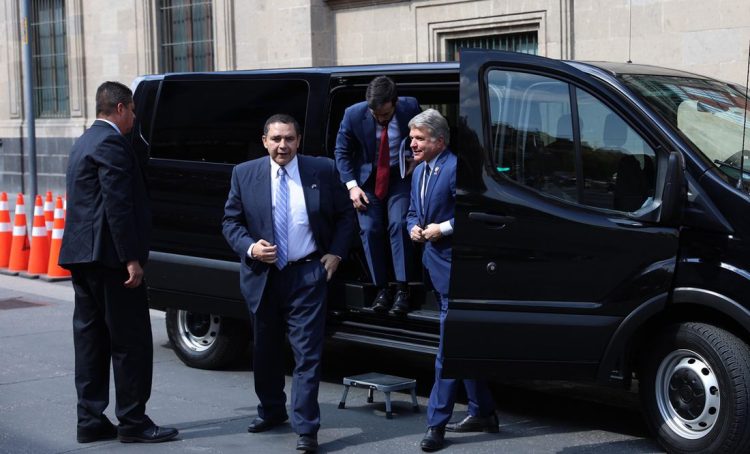 AMLO Recibe a Congresistas Estadounidenses para Discutir diversos Temas