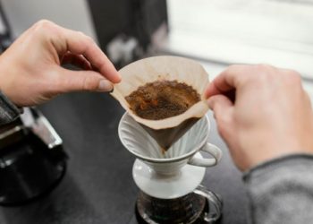 Aprovecha los Residuos de Café de tu Cafetera: Una Alternativa Ecológica para el Abono de Plantas
