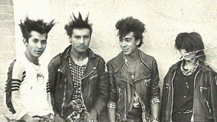 Preocupación por la Salud del Escritor José Agustín: Luchando por su Vida a los 79 Años