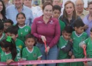 CARMEN LILIA CANTUROSAS Entrega la rehabilitación DE ÁREA DEPORTIVA Y RECREATIVA EL LAGUITO