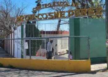 Supervisora cierra puertas a nuevo director de la primaria “Cosme Pérez”