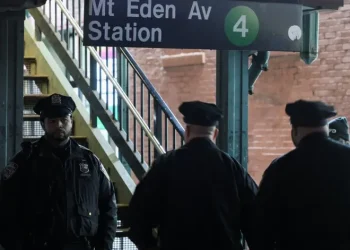 Tiroteo en el Metro de Nueva York Deja un Muerto y Cinco Heridos