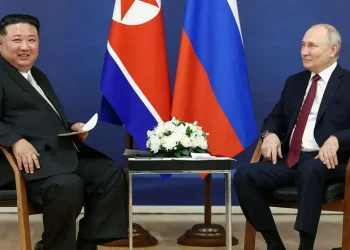 Vladimir Putin Regala un Automóvil a Kim Jong Un en un Posible Desafío a las Sanciones de la ONU