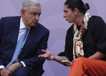 Desconcierto de López Obrador ante investigación a Ana Guevara por la FGR