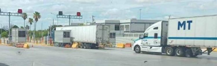 OPERADORES DE AUTOTRANSPORTE Exigen se reorganicen carriles del Puente III