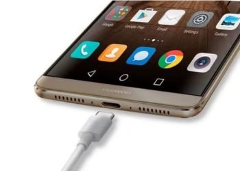 Estas son las razones por las que NO debes cargar el celular con el USB