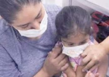 PIDE SECRETARÍA DE SALUD Aplicarse vacuna contra sarampión