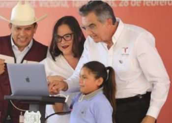 AMÉRICO VILLARREAL Pone en marcha internet satelital para escuelas de zonas rurales