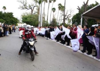 MEJORA AMÉRICO VICTORIA Entrega apoyos para mejorar los servicios e infraestructura