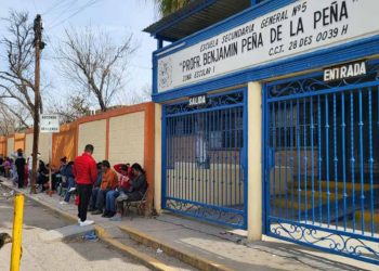POR ALCANZAR LUGAR Saturan escuelas por inscripciones