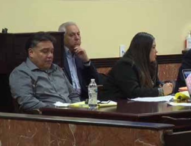 Jurado declara inocente de asesinato a Alfonso Salinas