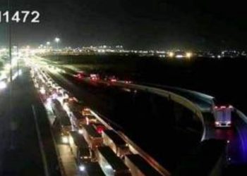 EN LAREDO TEXAS Colapsan carreteras por problemas en Puente III