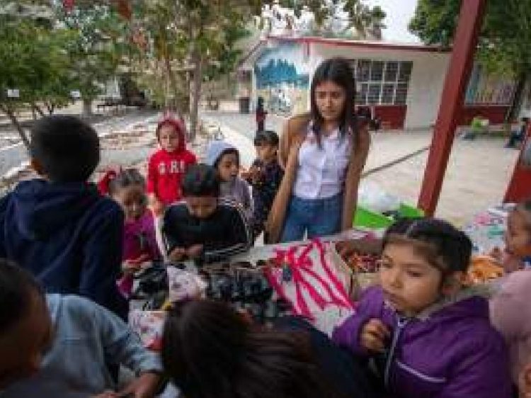 Promueve UAT actividades científicas para alumnas de escuelas primarias