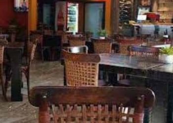 Restauranteros van por más aumento de precios