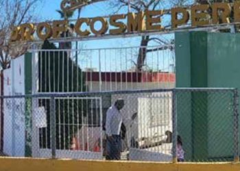 Tiene escuela Cosme Pérez nuevo director