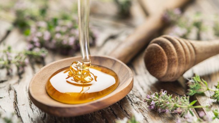 Descubre los Maravillosos Beneficios del Champú de Miel para tu Cabello