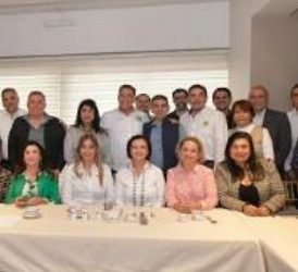 Reciben “Geño” y Maki respaldo de líderes políticos