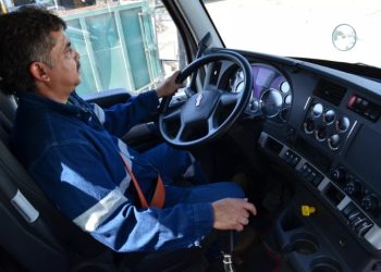 Emigran operadores de camiones de Tamaulipas a Estados Unidos