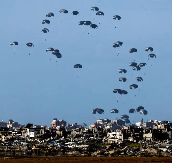 Biden anuncia plan para crear puerto temporal en Gaza y facilitar la entrega de ayuda humanitaria