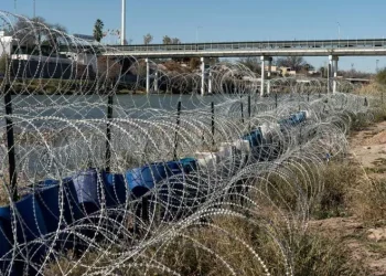 Cancillería Mexicana se Opone a la Ley SB4 de Texas y Rechaza Repatriaciones de Migrantes