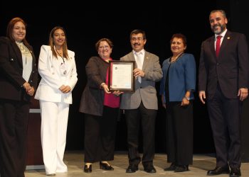 Dan reconocimientos a la UAT por calidad educativa