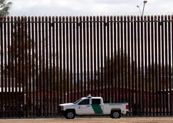 HASTA NUEVO AVISO Detienen fondos para el Muro Fronterizo