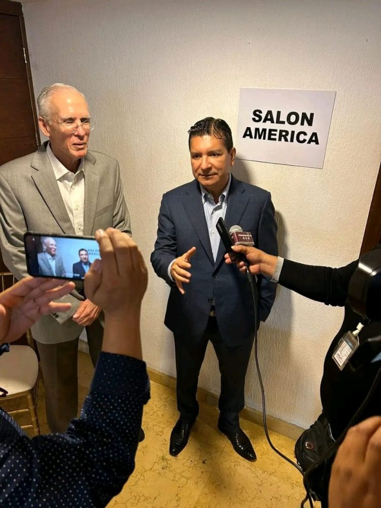 Reafirma compromiso con inmobiliarios