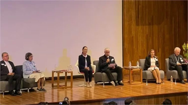 Sheinbaum Acepta Compromiso por la Paz con Condiciones