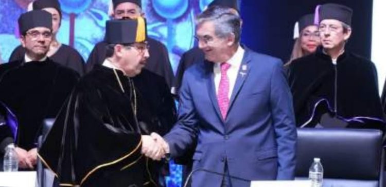 TESTIGO DE HONOR GOBERNADOR DEL ESTADO Rinde su juramento Dámaso Anaya como rector de la UAT