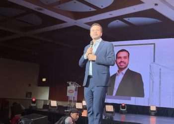 Máynez Aboga por Reformar el Sistema de Pensiones