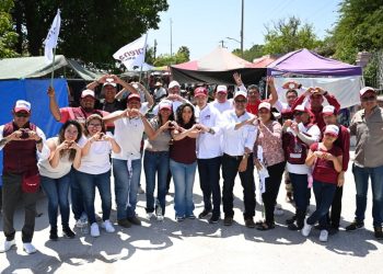 Apoyo Masivo a Olga Sosa y JR Gómez Leal en Mercado Rodante