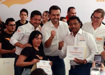 Máynez advierte desafíos a candidatos de MC