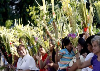 COMUNIDAD CATÓLICA Celebrarán mañana Domingo de Ramos
