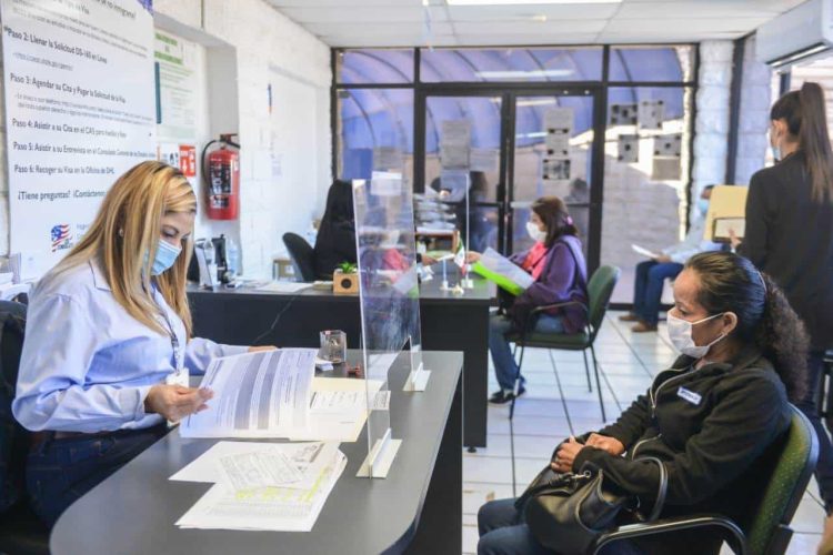 OFICINA DE PASAPORTES Exhorta a realizar cita a través de llamada o WhatsApp oficial