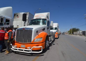 POR INDICACIÓN DE LA SICT Restringen circulación de tráilers para seguridad de vacacionistas