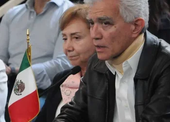 Embajador Mexicano Reconocido por Defender Embajada en Ecuador