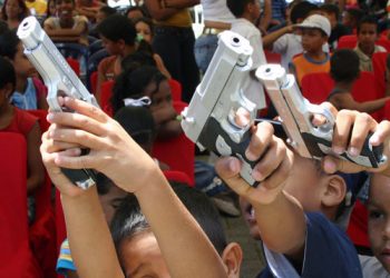 EN TAMAULIPAS Pretenden diputados prohibir venta de juguetes bélicos