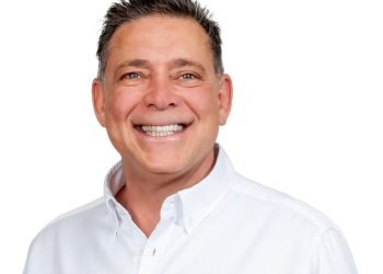 Eugenio Hernández Flores ‘Soy especialista en abrir puertas’