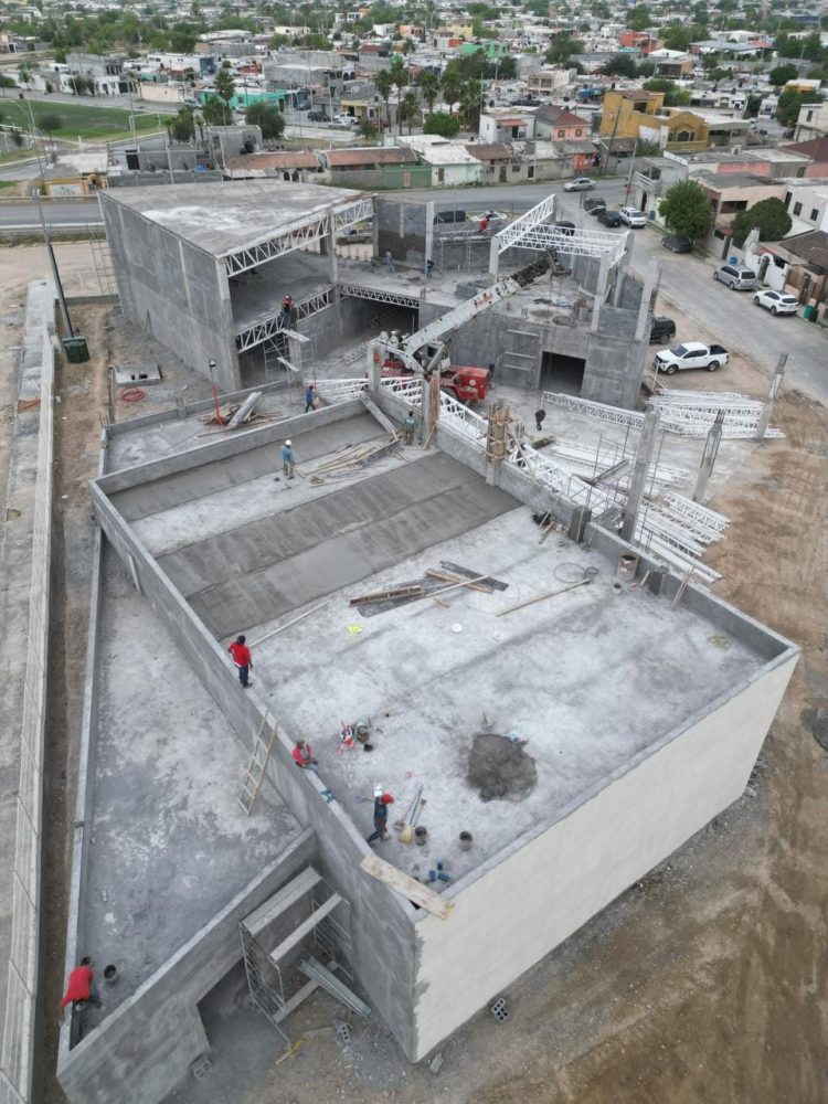 Avanza construcción de Infoteca La Fe; con un 50 por ciento de avance