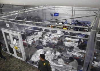 POR PRÁCTICAS ENGAÑOSAS Multan a empresa de detención de migrantes