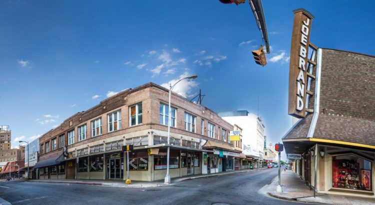 EN LAREDO, TEXAS Luchan por revivir el Centro Histórico