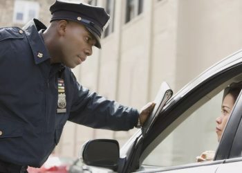 Entregan oficiales 898 multas en 17 días por violar la ley de tráfico