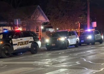 Hombre y mujer se arrebatan la vida en casos diferidos