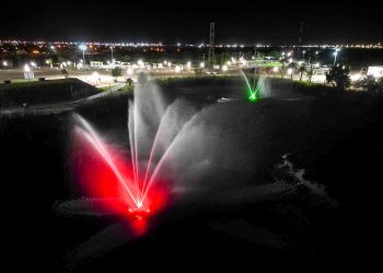 Instalan sistema de bombeo y aireadores en el Parque Recreativo “El Laguito”