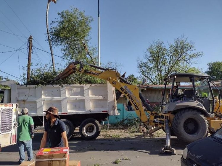 Atienden autoridades afectaciones por lluvia