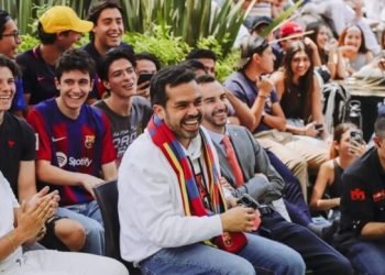 Jorge Máynez aumenta popularidad ante la oposición