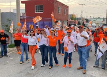 Se pinta de naranja la Benito JuárezISSSTE con “Maki” González