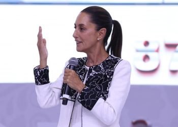 Sheinbaum busca mejorar sistema de pensiones sin tocar Afores